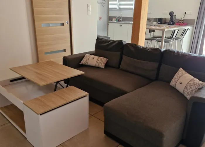 Petite Maison Meublee Entre Avignon Et Carpentras