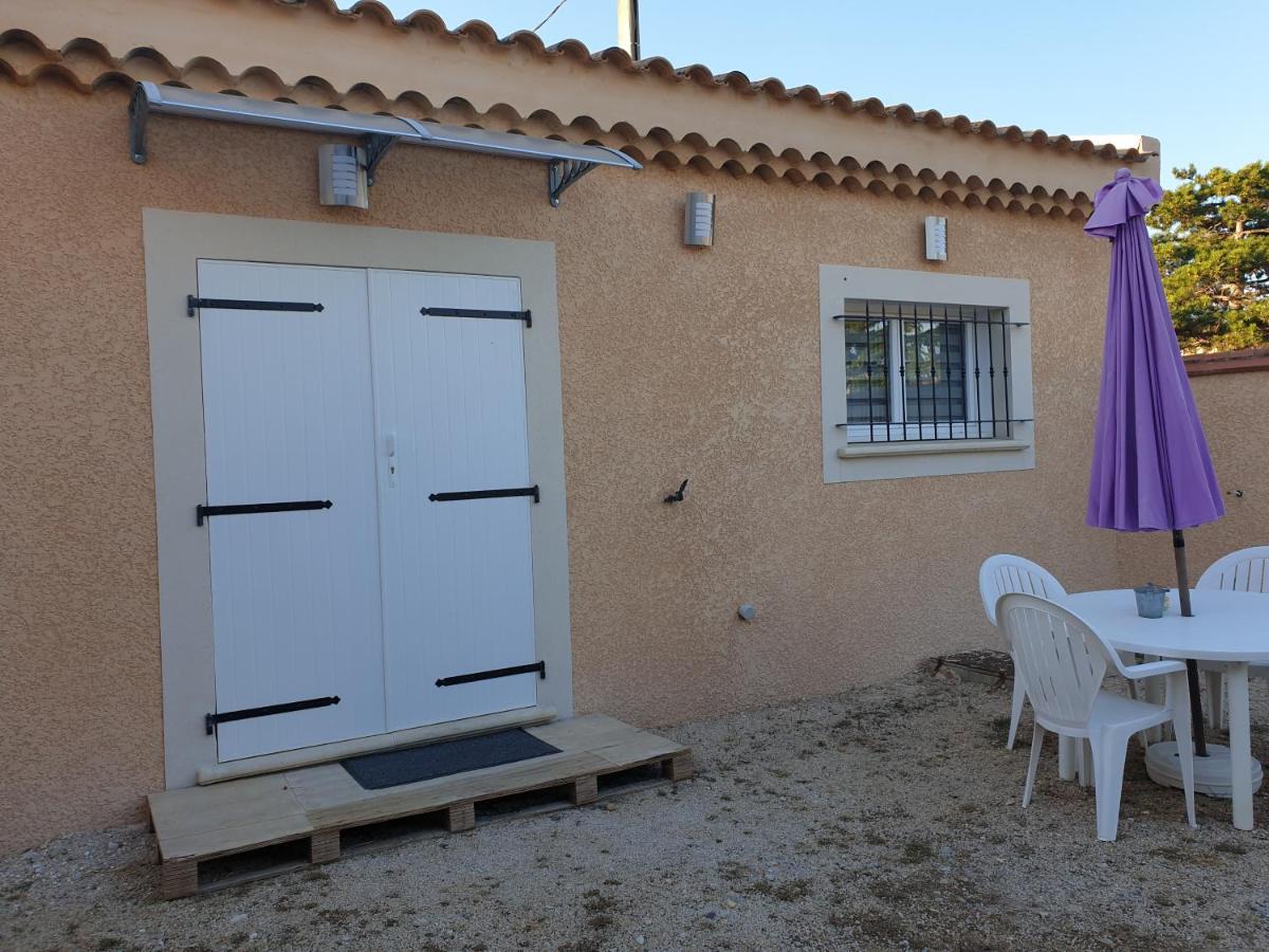 Petite Maison Meublee Entre Avignon Et Carpentras Apartment